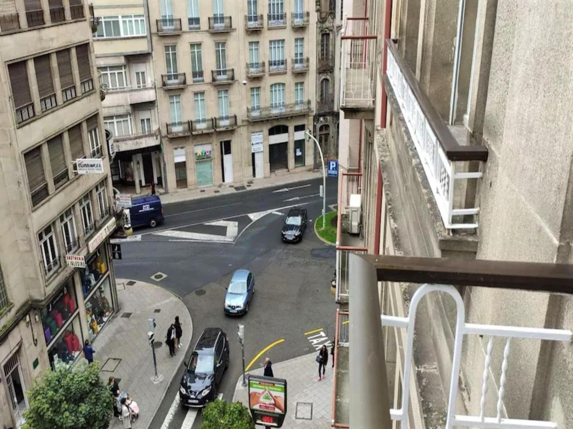 Charming Apartment In Ourense Overlooking The City Eksteriør bilde
