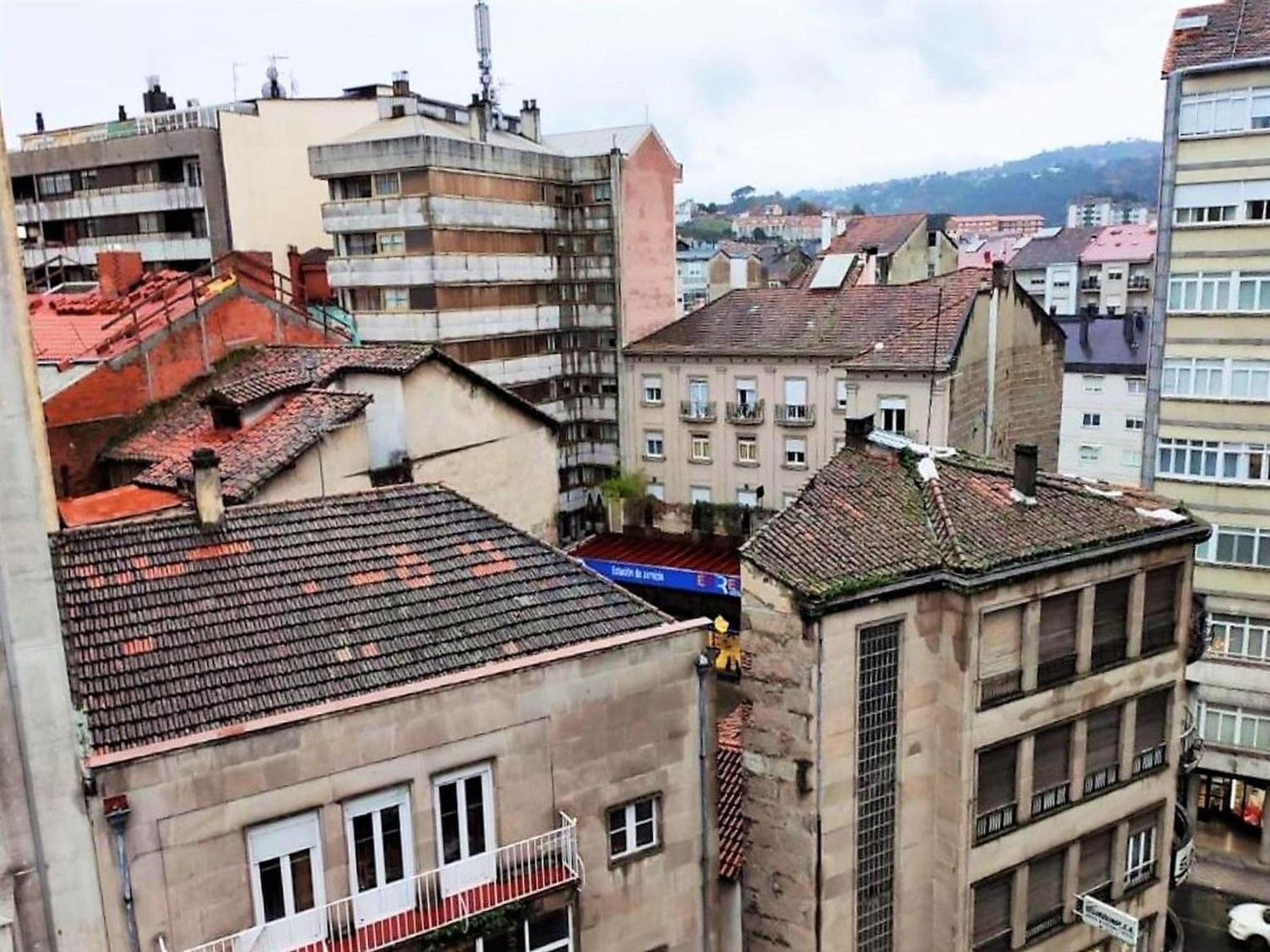 Charming Apartment In Ourense Overlooking The City Eksteriør bilde